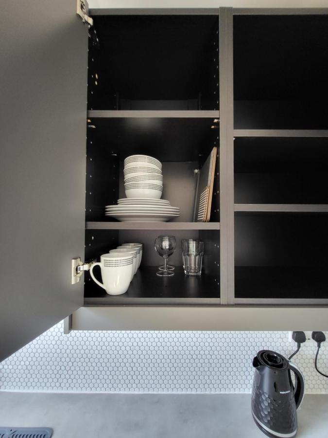 Sands House - Luxury Modern Studios With Secure Parking In Epsom, Surrey 외부 사진