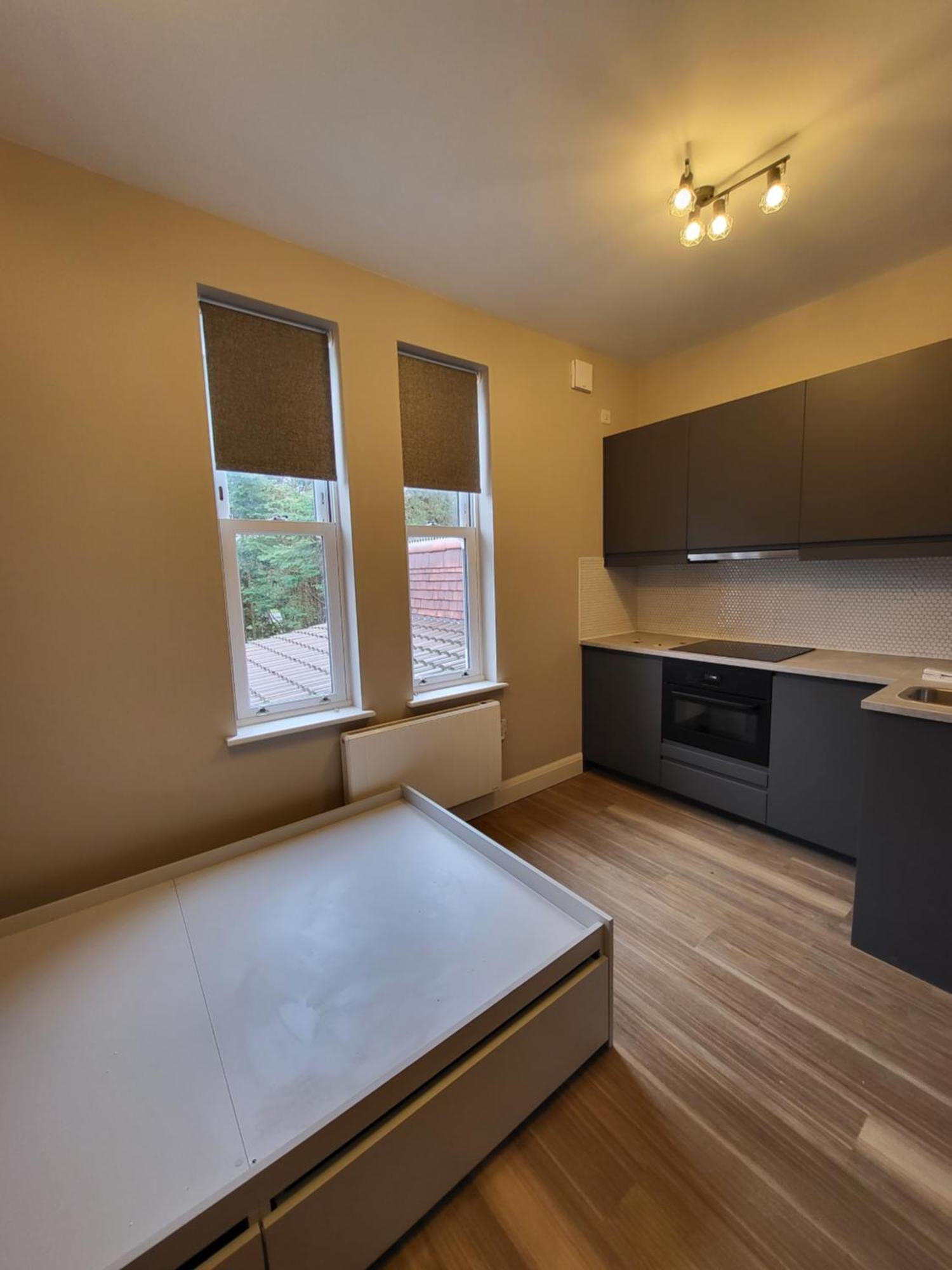 Sands House - Luxury Modern Studios With Secure Parking In Epsom, Surrey 객실 사진