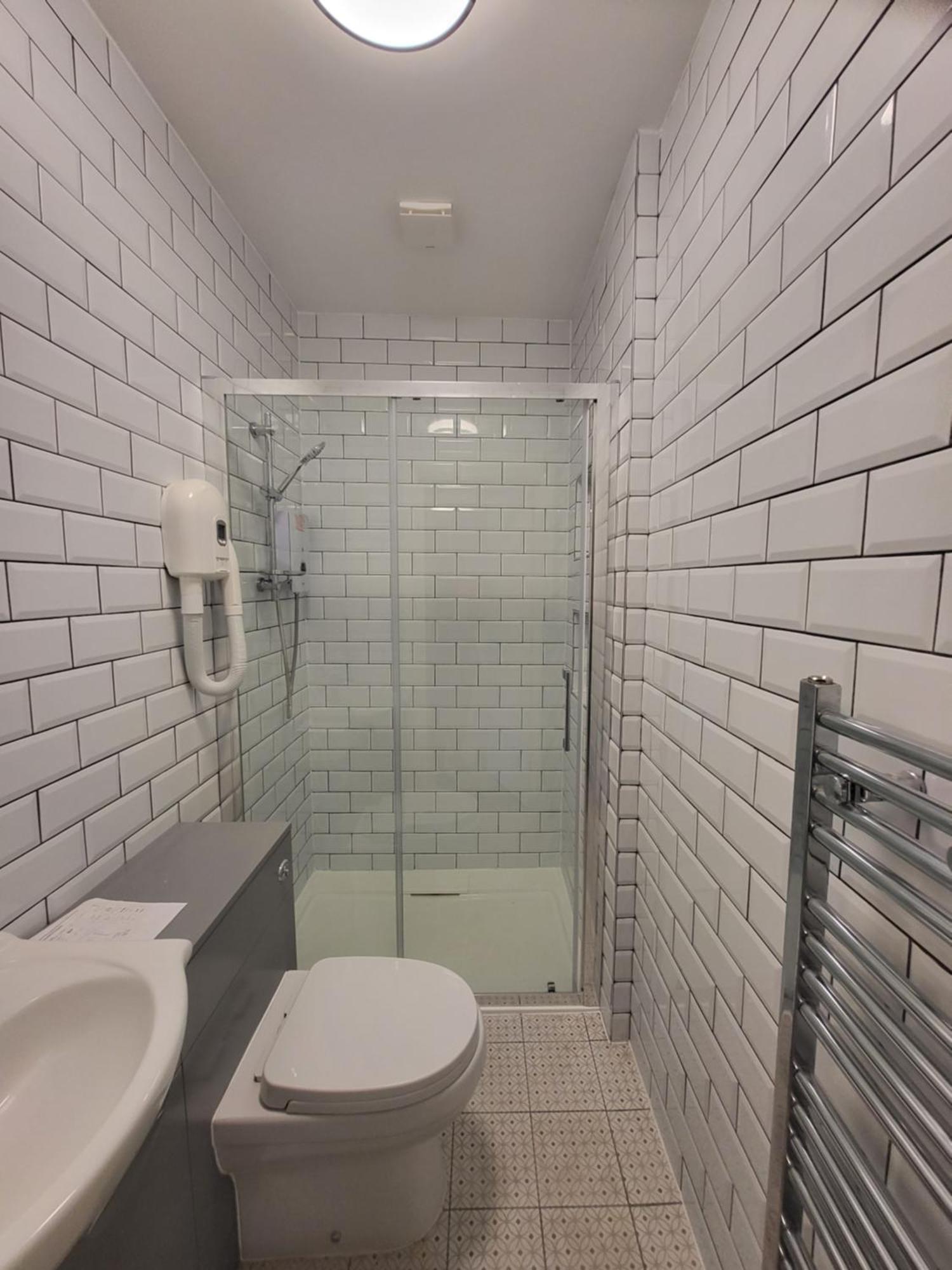 Sands House - Luxury Modern Studios With Secure Parking In Epsom, Surrey 객실 사진