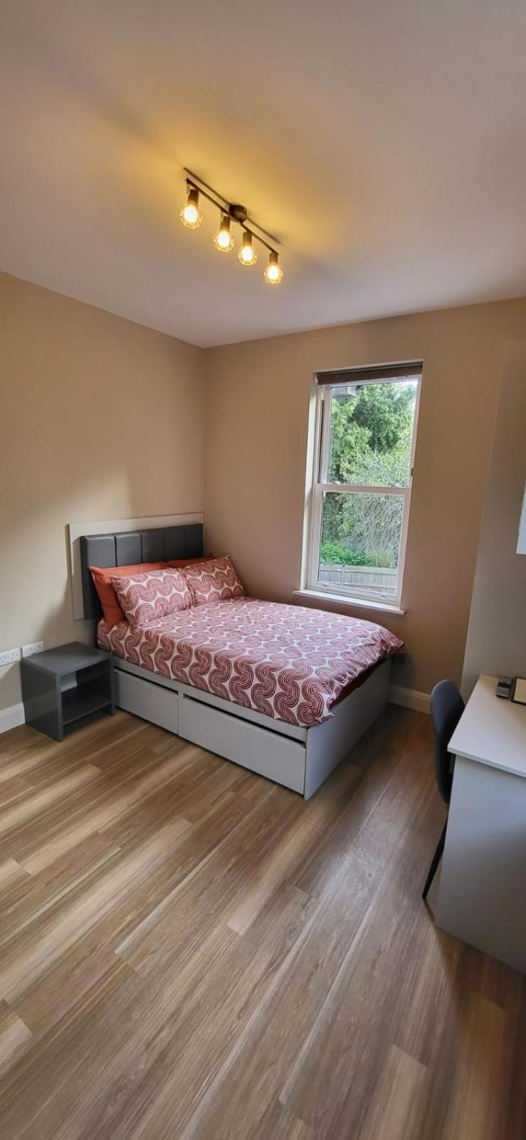 Sands House - Luxury Modern Studios With Secure Parking In Epsom, Surrey 객실 사진